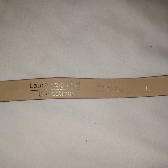Laura Leigh Collections with Beautiful Buckle. - Picture 4 of 4